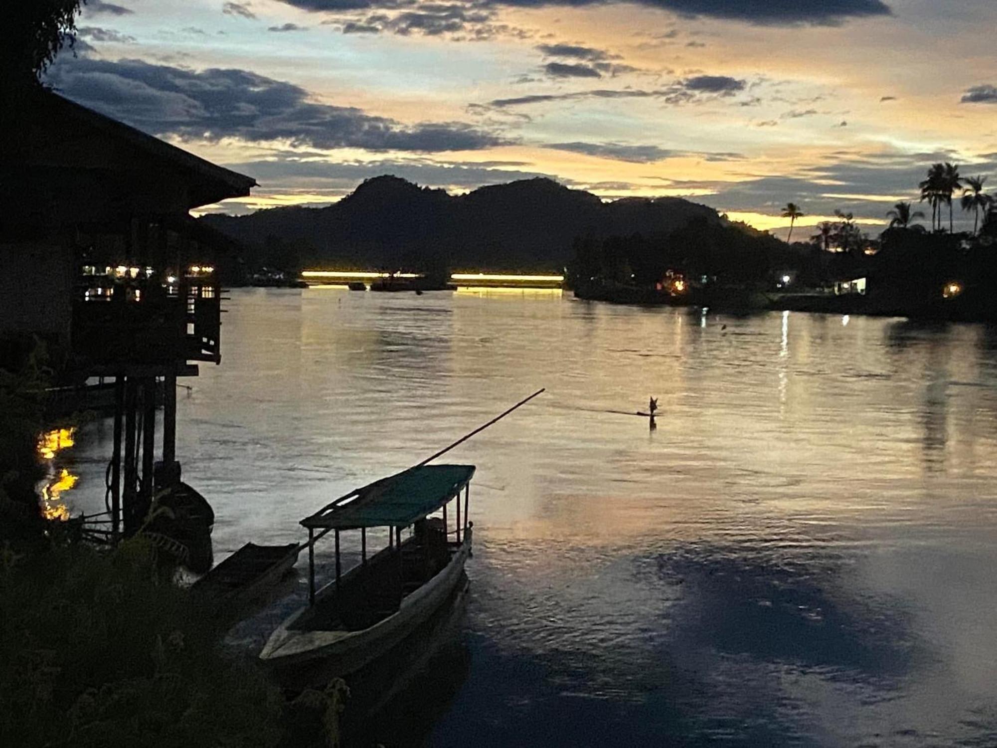 Souksanh River Bungalow Muang Không Dış mekan fotoğraf